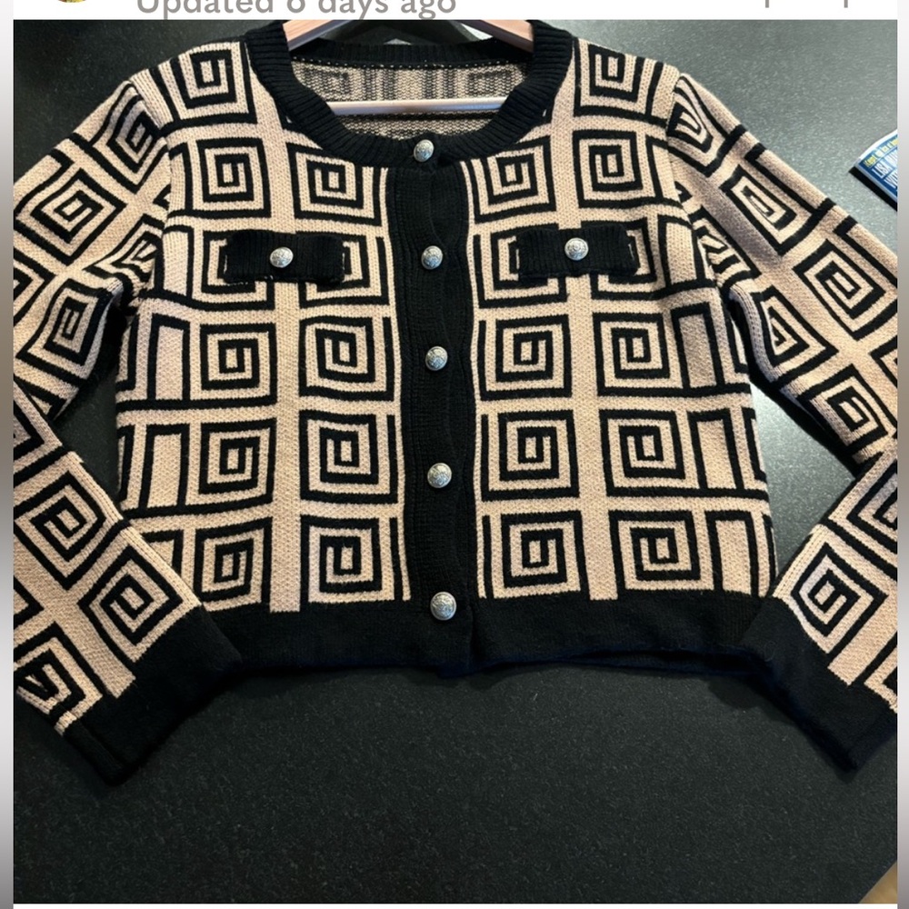 Fendi Vibes sweater listed for Heidi